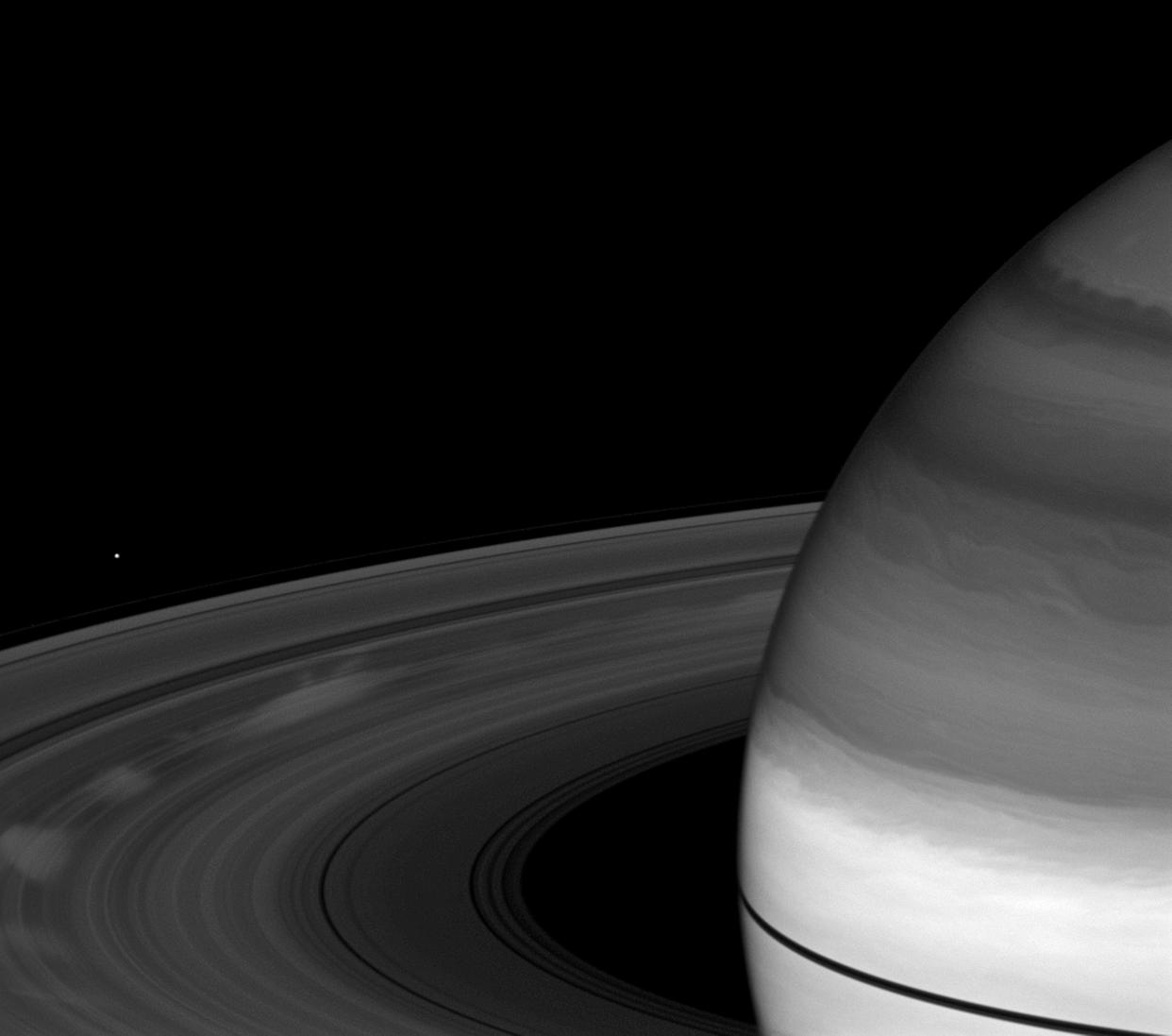 Here’s a new photo of Saturn’s famous hexagon that is unbelievably dreamy