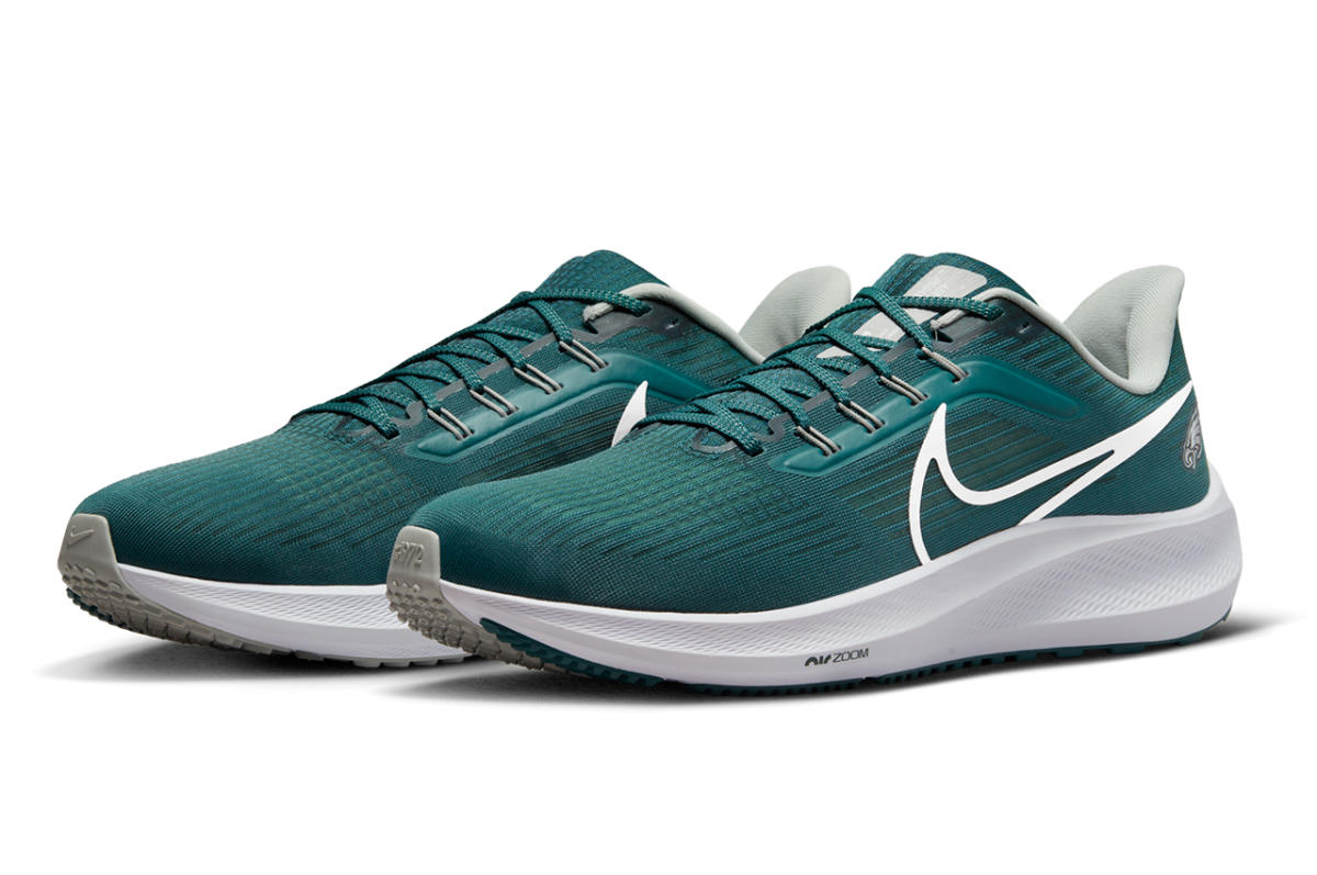 nike women's philadelphia eagles air zoom pegasus 36 running shoes