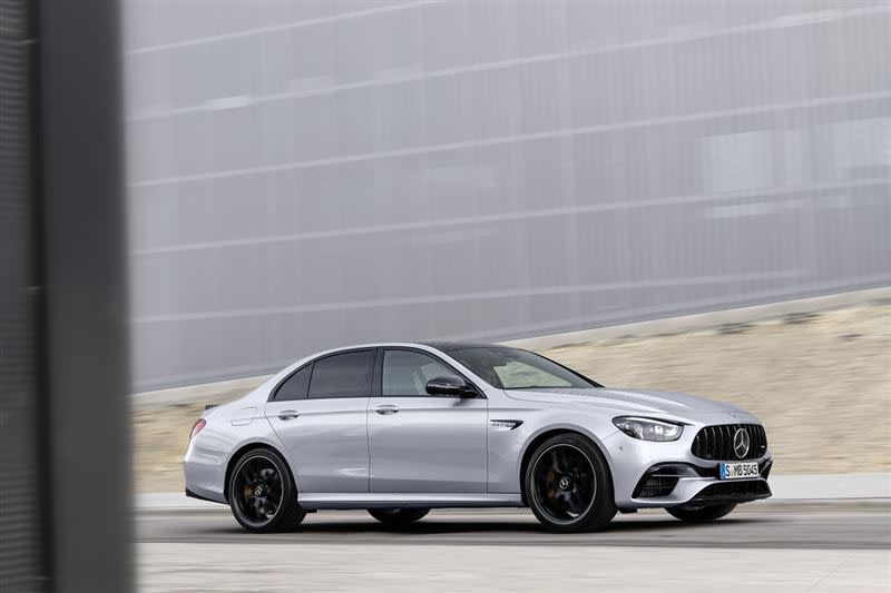 Mercedes-AMG E63 4MATIC+（圖／Mercedes-Benz提供）