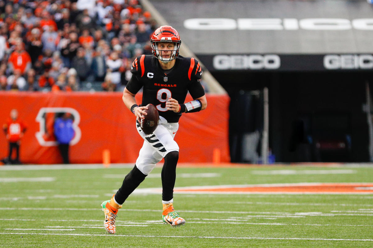 Joe Burrow Gives Update on Injured Finger Following Cincinnati Bengals'  Loss to Los Angeles Chargers - Sports Illustrated Cincinnati Bengals News,  Analysis and More