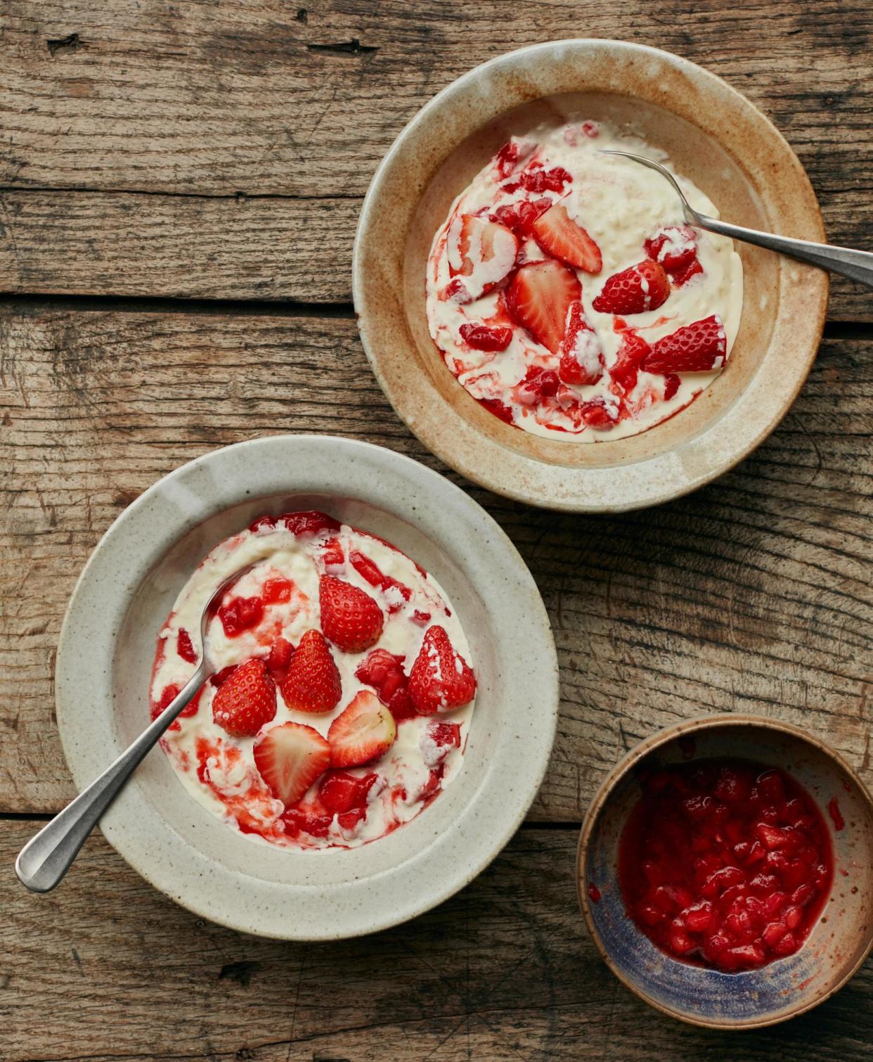 <span>Benjamina Ebuehi’s strawberries and cream rice pudding.</span><span>Photograph: Laura Edwards/The Guardian. Food styling: Benjamina Ebuehi. Prop styling: Anna Wilkins. Food styling assistant: Lara Cook.</span>