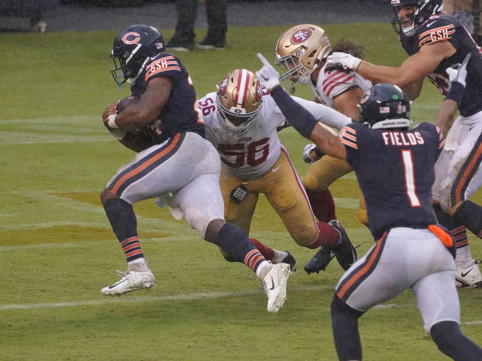 Khalil Mack runs for a touchdown against the San Francisco 49ers.
