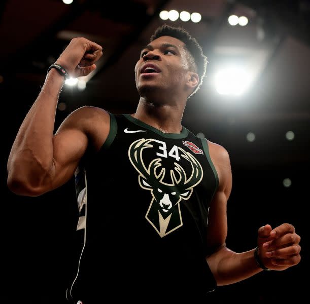 老鷹明天在自家主場要力挽狂瀾，頂住「字母哥」安戴托昆波（Giannis Antetokounmpo）在禁區肆虐。法新社