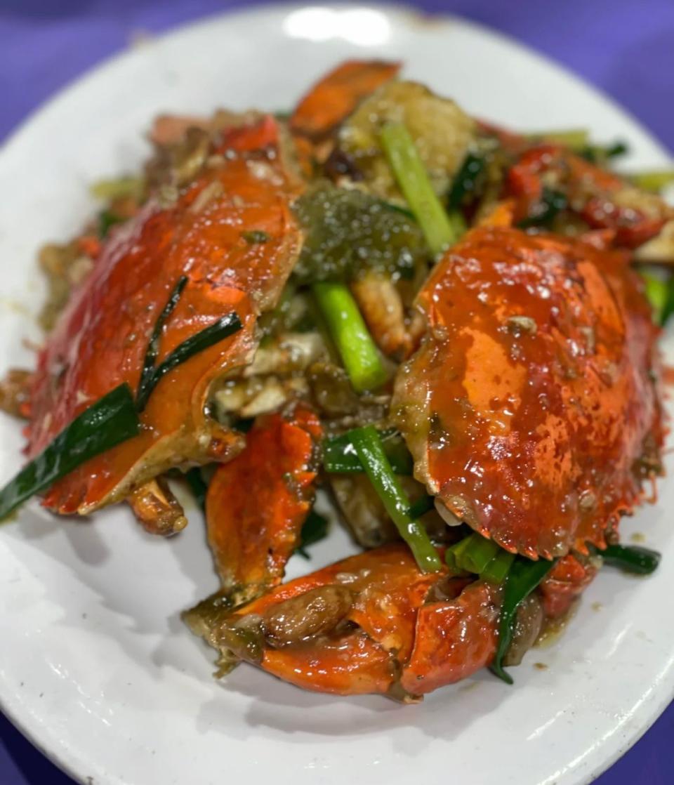 韓國食家白種元 幫襯街坊茶記陽光餐廳食海鮮埋單$4,000 網友跟風試食 竟稱「開心被劏」

