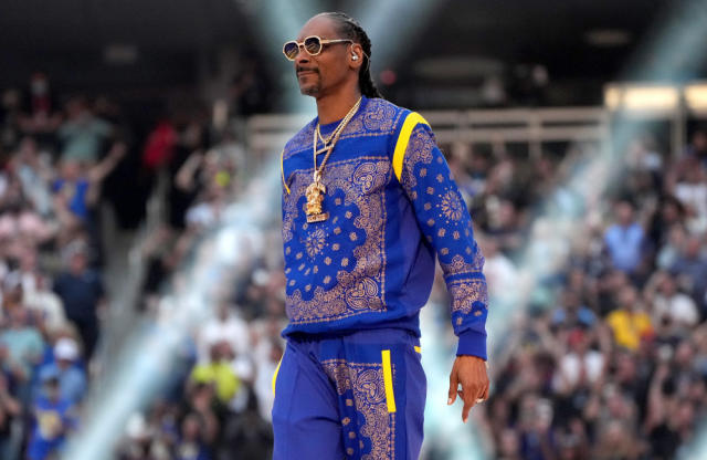 Snoop Dogg cancels all upcoming shows outside of U.S. 'due to