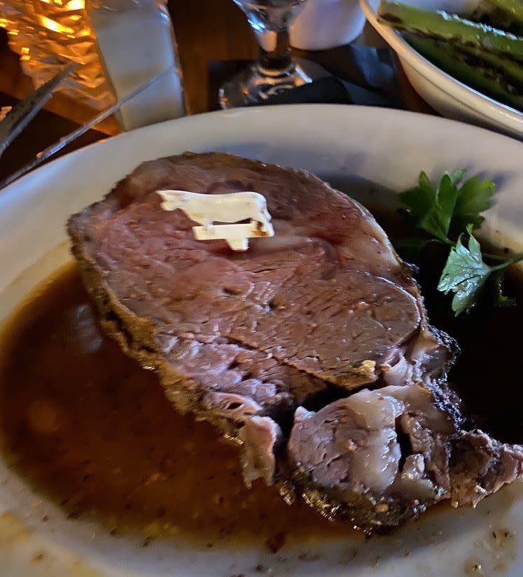 Primal Cut Steakhouse, 14-Ounce Prime Rib, Tinley Park, Illinois
