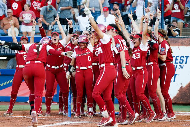 <p>Ian Maule/Getty Images</p> Oklahoma Sooners