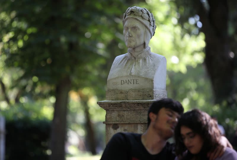 Bust of Italian poet Alighieri in Rome