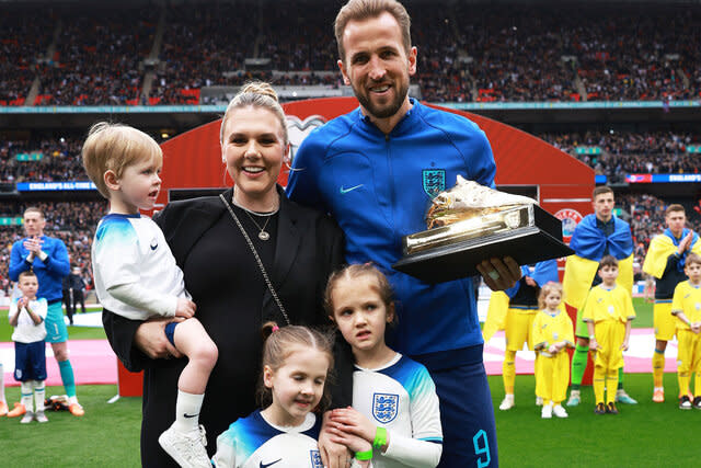 Epl Harry Kane Wife Katie Goodland