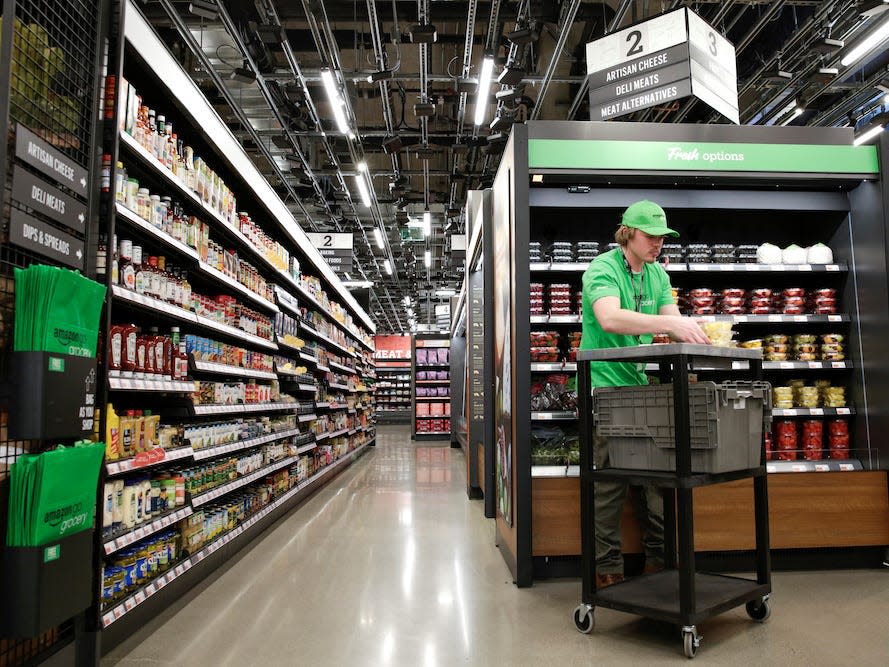 Amazon Go grocery seattle