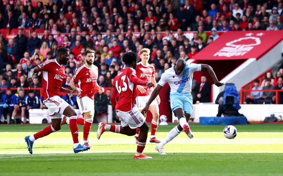 Mateta scores against Forest