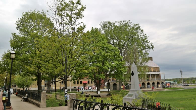 Conservation Council tells city to take walk in the park to get Officers' Square right