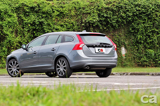 輕輕鬆鬆 Volvo V60 D3