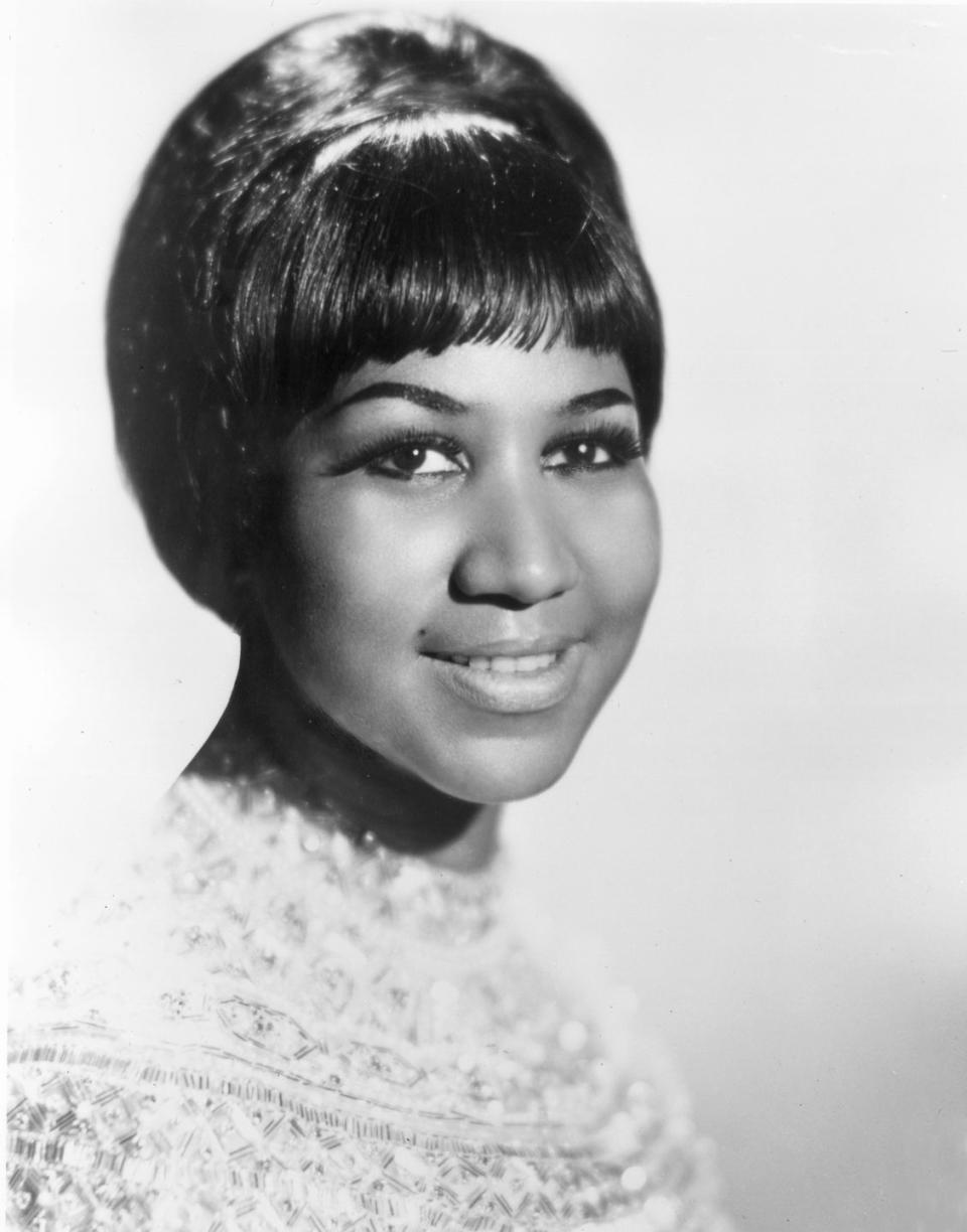 Aretha Franklin is raised in a musically gifted family.