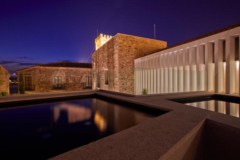 Hotel Atrio Cáceres has modern comforts in ancient walls (Atrio Cáceres)