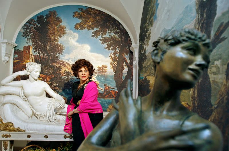 FILE PHOTO: Italian film icon Lollobrigida poses in her villa in southern Rome