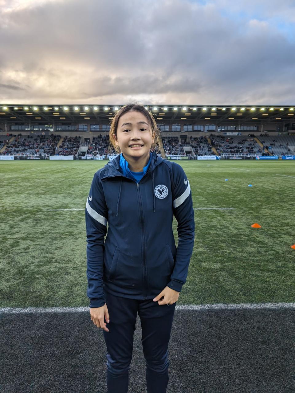 Halifax FC Women今年一月以廣東話出帖歡迎陳頌文加入，獲逾六千人讚好。（Halifax FC Women fb圖片）
