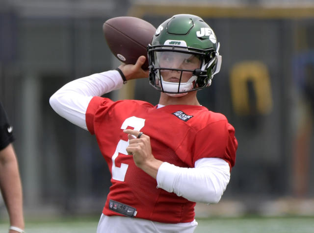 NY Jets: Rookie QB Week 1 success not indictive of career