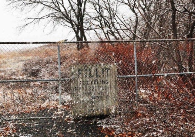 Fillit, a firm accused of unauthorized dumping on Palmyra's waterfront, has settled a lawsuit brought by the state Department of Environmental Protection.