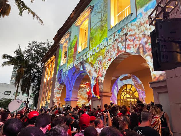 Crowds gather outside the Teatro Tuca in São Paulo, Brazil, for an election event featuring leftist former President Luiz Inacio Lula da Silva. The theater has served as a symbol of Brazilian democracy since 1977, when Brazil's military dictatorship violently put down a student demonstration outside of it. (Photo: Travis Waldron/HuffPost)