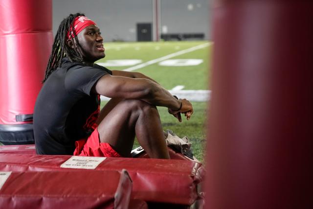 Ohio State's Marvin Harrison Jr. rocks Louis Vuitton cleats, Apple