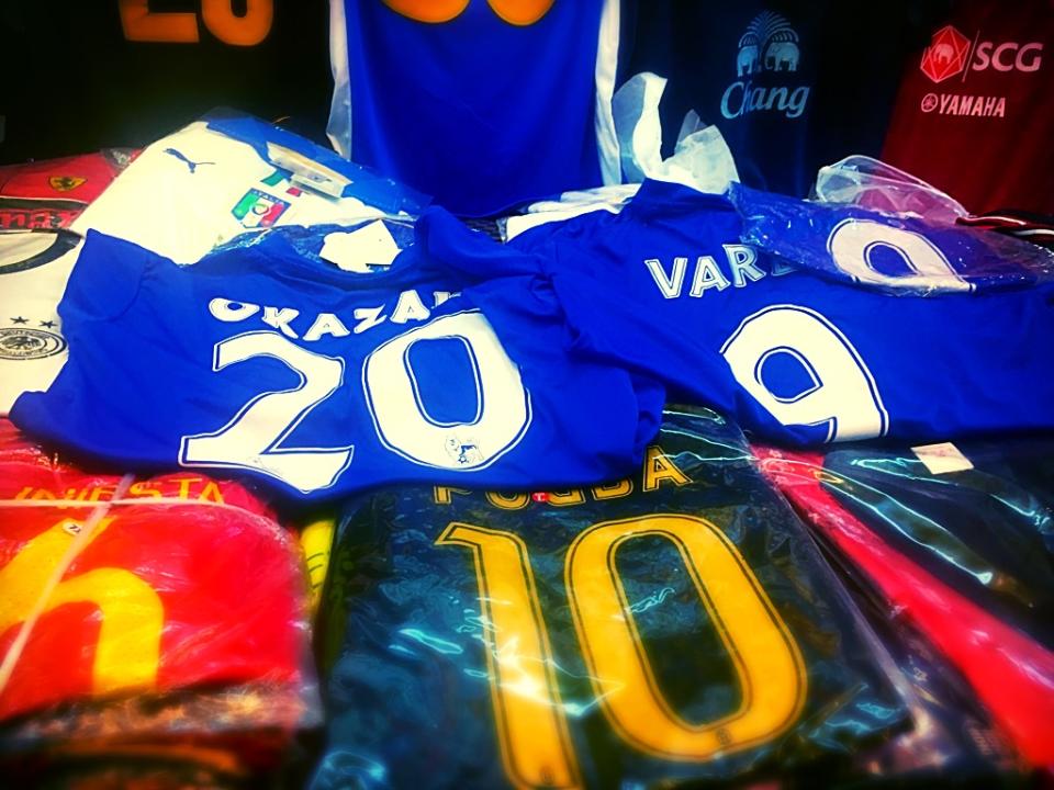Counterfeit Leicester shirts are a common sight in Thailand. (Credit: Ben Jacobs)