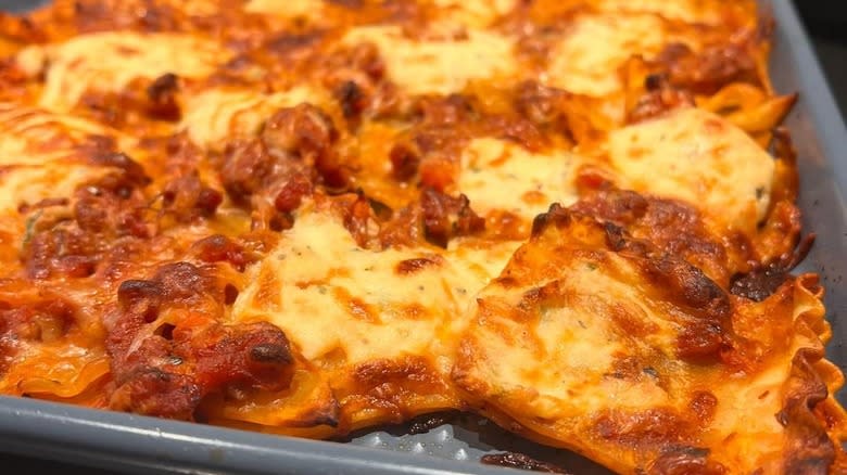 lasagna sheet nachos on tray