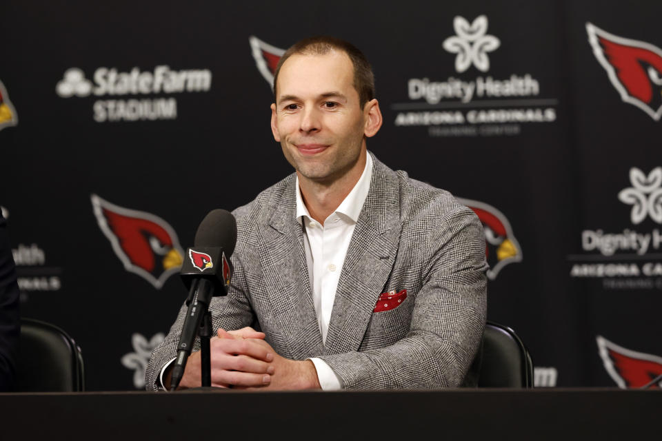 TEMPE, ARIZONA - FEBRUARY 16: New Arizona Cardinals head coach Jonathan Gannon smiles during a press conference at Dignity Health Arizona Cardinals Training Center on February 16, 2023 in Tempe, Arizona. (Photo by Chris Coduto/Getty Images)