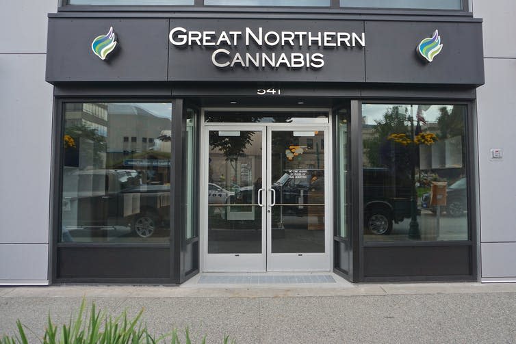 <span class="caption">A legal cannabis store in the US.</span> <span class="attribution"><a class="link " href="https://www.shutterstock.com/image-photo/anchorage-alaska-usa-july-24-2017-1082990222?src=92SrpxowSJ64dSjCJPReBA-1-50&studio=1" rel="nofollow noopener" target="_blank" data-ylk="slk:Linda Harms/Shutterstock.com;elm:context_link;itc:0;sec:content-canvas">Linda Harms/Shutterstock.com</a></span>