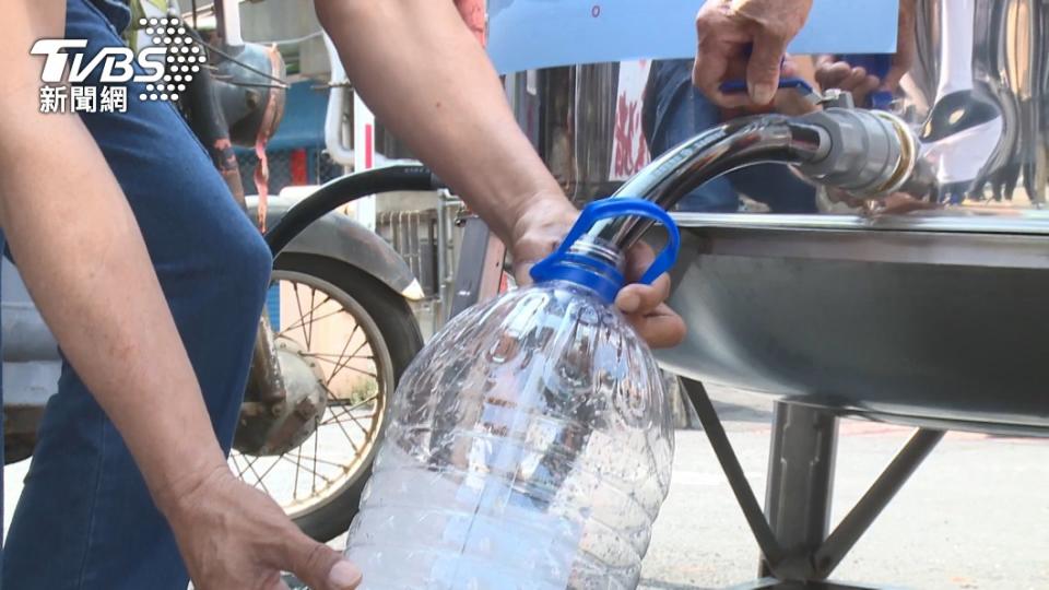 中部啟用供5停2限水措施，民眾紛紛開始儲水。（示意圖／TVBS）
