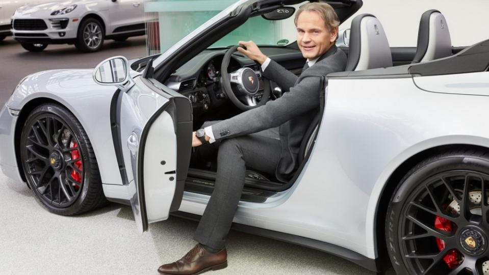 Porsche執行長Oliver Blume表示如果都自己研發，預計將多花費30%以上成本