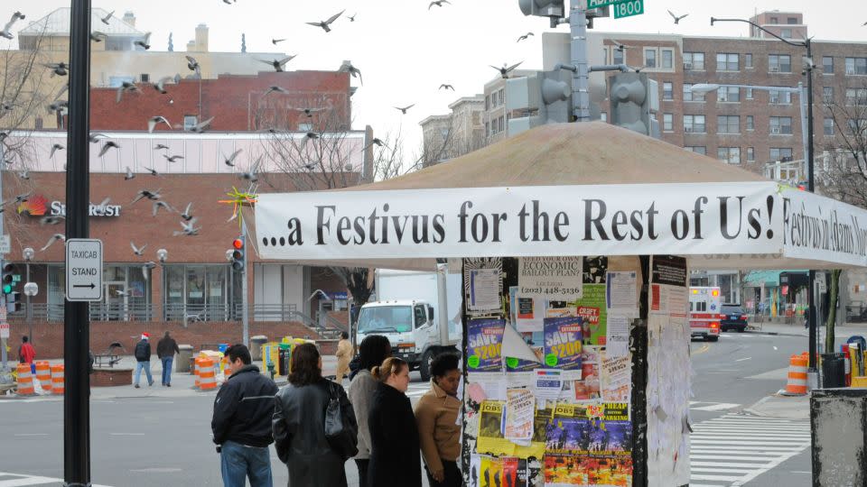 Festivus kiosk in Washington D.C. where residents can write their complaints. - Sarah L. Voisin/The The Washington Post/Getty Images