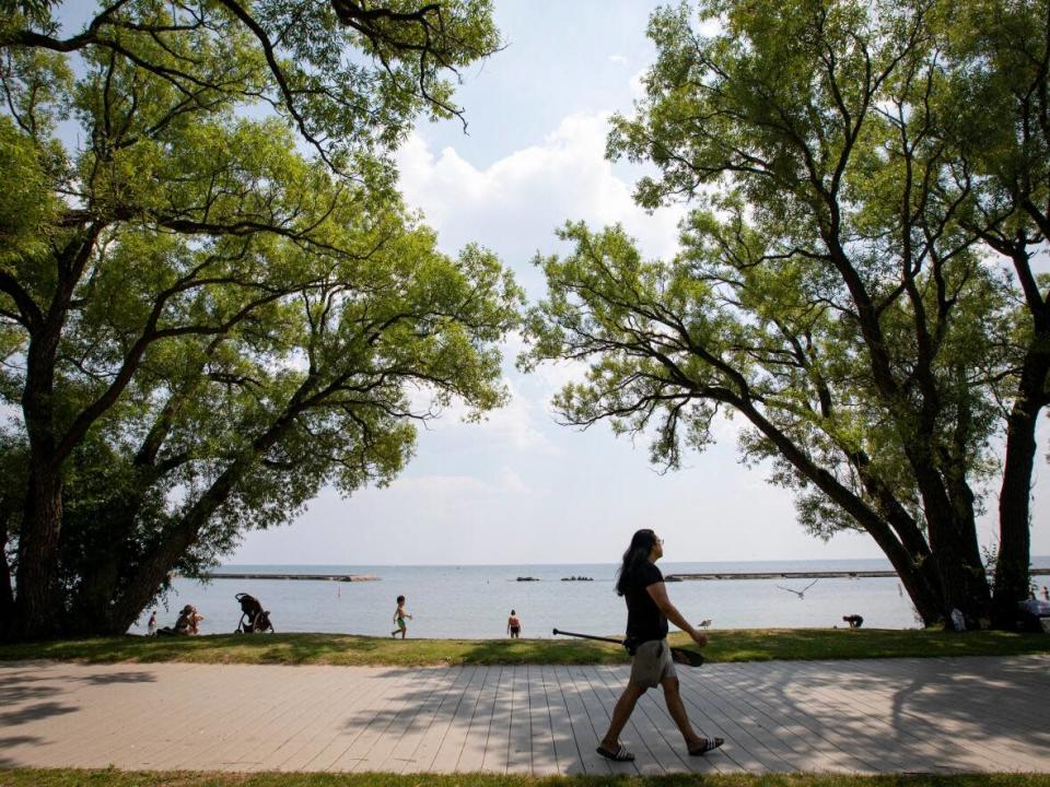 Hot weather continues in Toronto for the second straight day. Environment Canada has issued a heat warning with temperatures expected to go above 30 C Tuesday.  (Evan Mitsui/CBC - image credit)