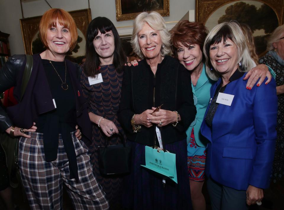 (L-R) Mary Portas, Catherine Mayer, co-founder of the Women's equality party, Britain's Camilla, Duchess of Cornwall, Kathy Lette and Jude Kelly pose during a reception at Clarence House in London to celebrate the Southbank Centre's WOW - Women of the World festival on March 8, 2018. / AFP PHOTO / POOL / Yui Mok        (Photo credit should read YUI MOK/AFP via Getty Images)