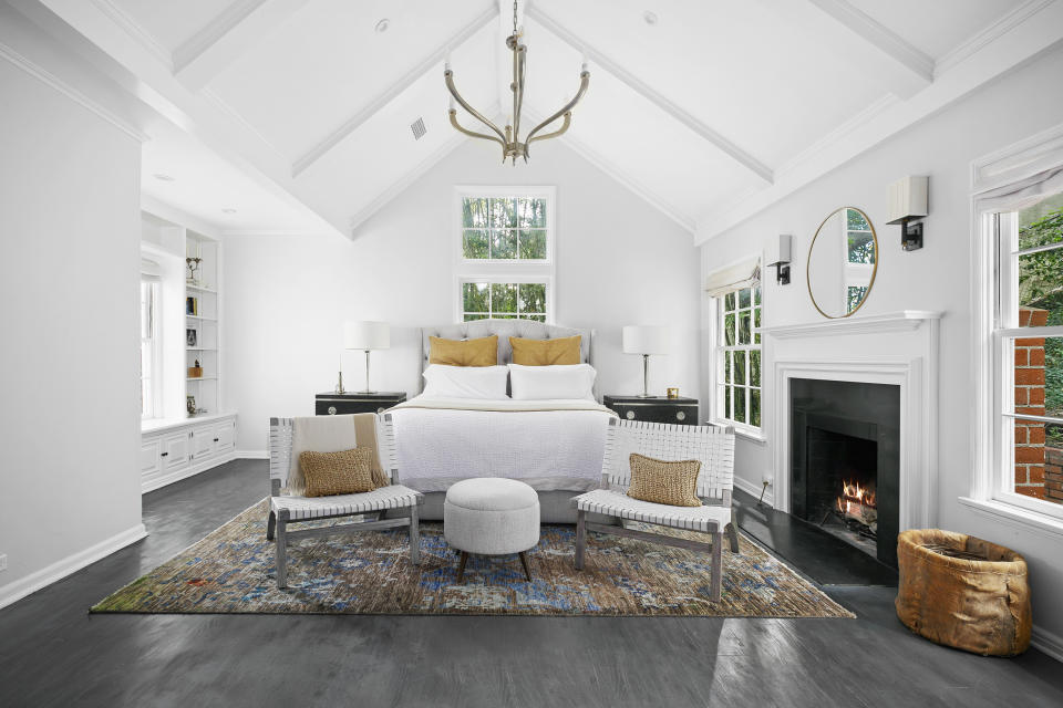 Bedroom - Colonial Revival Style House - Beverly Hills - Fireplace - Real Estate