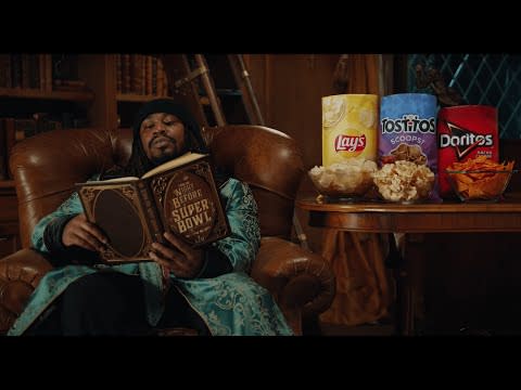 <p>NFL Legends like Peyton Manning, Eli Manning, Joe Montana, Terry Bradshaw, Jerome Bettis, and more appear in this ad that's narrated by Marshawn Lynch.</p><p><a href="https://www.youtube.com/watch?v=YsA8dNubLZ0&feature=youtu.be" rel="nofollow noopener" target="_blank" data-ylk="slk:See the original post on Youtube;elm:context_link;itc:0;sec:content-canvas" class="link ">See the original post on Youtube</a></p>