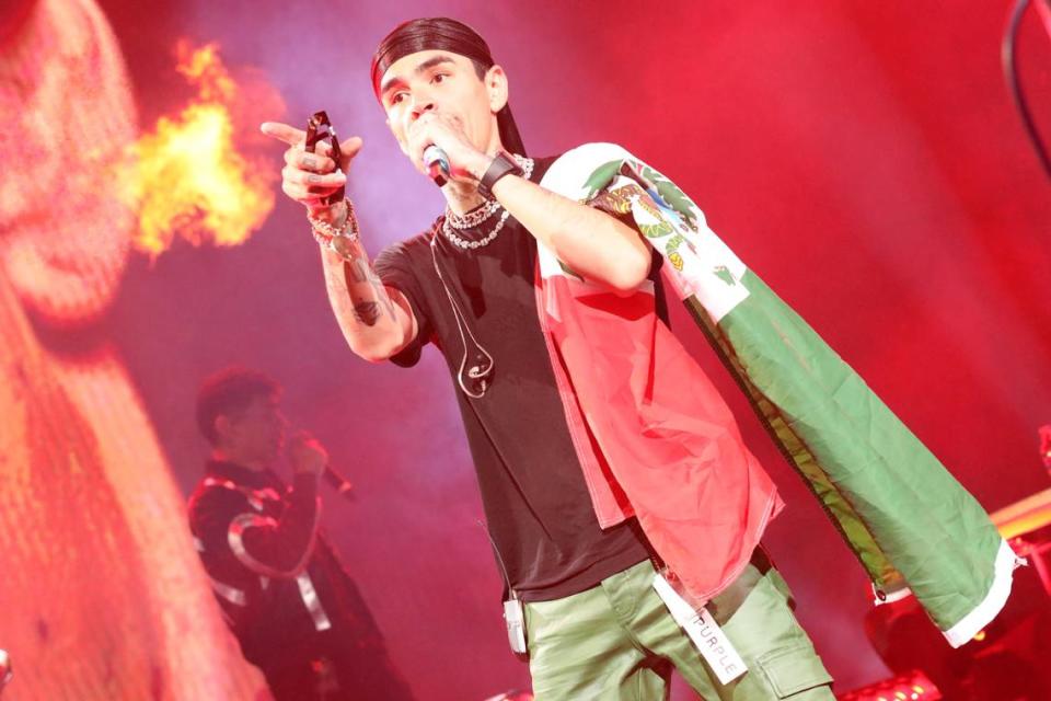 El cantante mexicano Erick Aragón –más conocido como Codiciado– actuó el sábado 4 de mayo en el Save Mart Center de Fresno con su gira 'Ando Enfocado US Tour'.