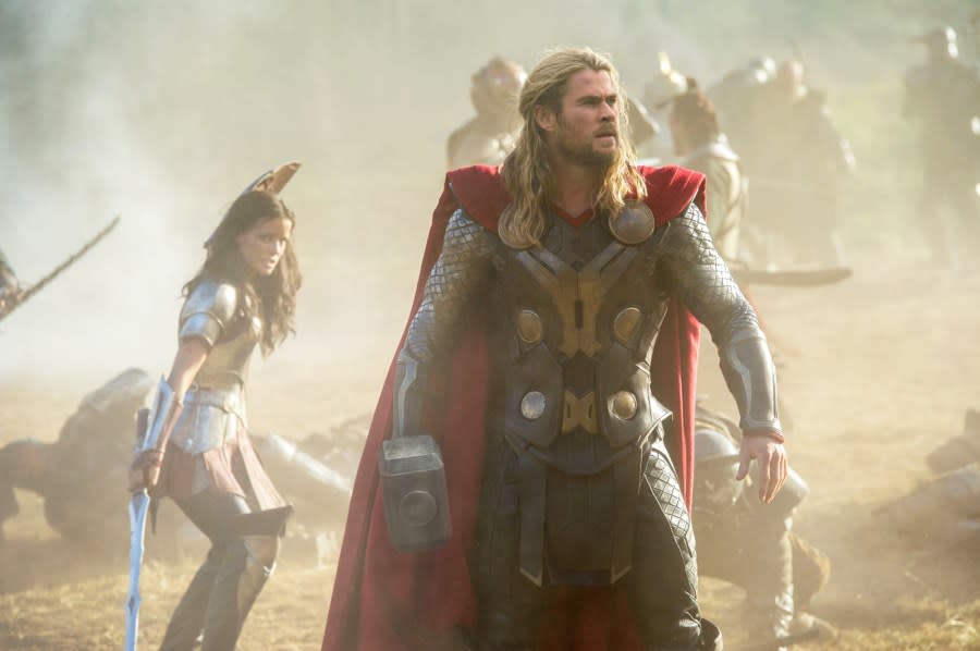 Chris Hemsworth Slams Marvel Stars Who Shade Their Superhero Films