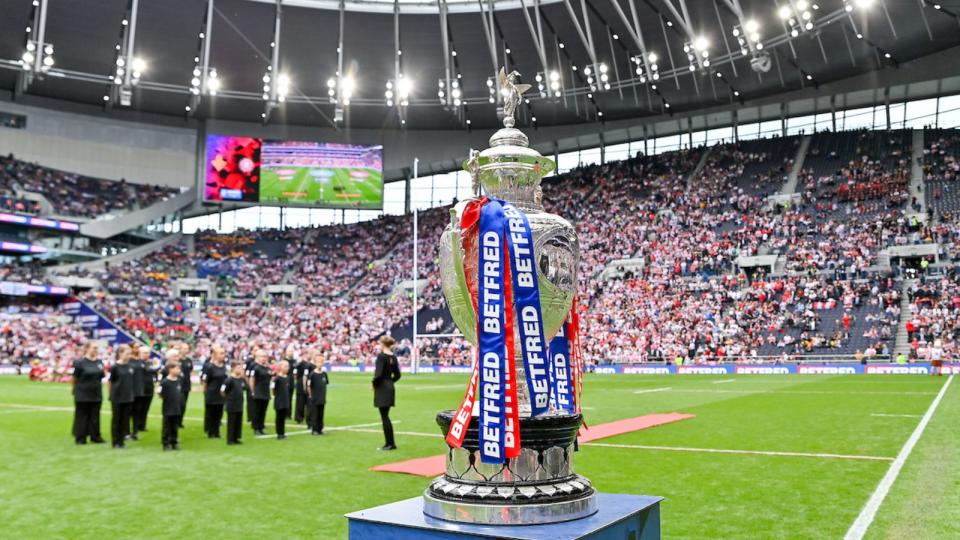 Challenge Cup trophy SWpix Credit: Alamy