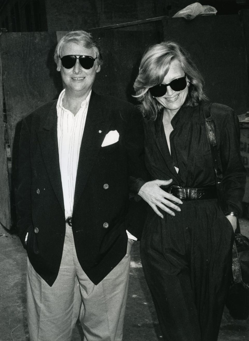 <p>Television host, Diane Sawyer and her husband, Mike Nichols arriving back to New York from their honeymoon in 1988. </p>