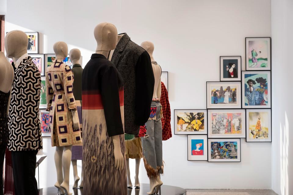 For those interested in a good overview of Italian fashion’s fundamental years, the exhibition “Italiana, Italy Through the Lens of Fashion 1971–2001” shouldn’t be missed.