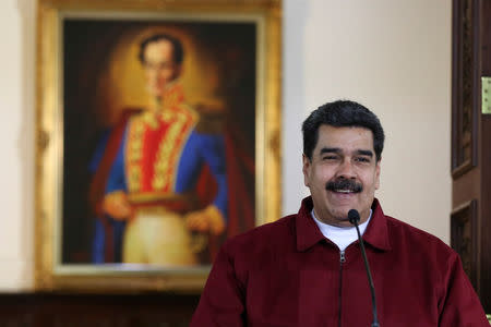 Venezuela's President Nicolas Maduro speaks during a meeting with ministers at Miraflores Palace in Caracas, Venezuela September 24, 2018. Miraflores Palace/Handout via REUTERS