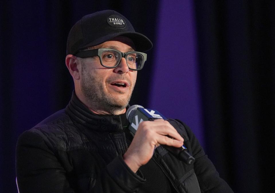 Writer/producer Damon Lindelof, who created "Lost" and "The Leftovers," will receive the outstanding television writer award at this year's Austin Film Festival.