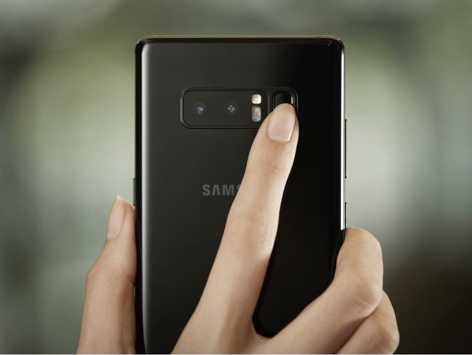 Samsung’s Galaxy Note 8 has a dual-lens camera, but it’s fingerprint reader is right next to it.