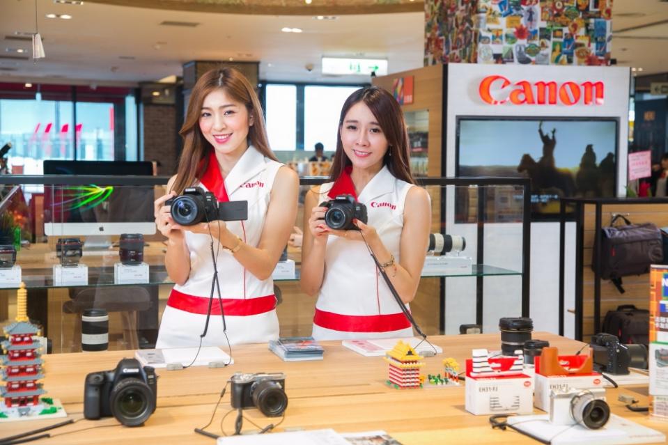 為慶祝台灣首間 Canon Image Square形象概念店開幕，在店內推出獨家優惠與限量獨賣組合商品