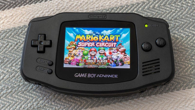 <strong>A custom Game Boy Advance created by </strong><a class="link " href="https://www.retromodding.com/" rel="nofollow noopener" target="_blank" data-ylk="slk:Retro Modding;elm:context_link;itc:0;sec:content-canvas"><strong>Retro Modding</strong></a><strong>.</strong> - Photo: Andrew Liszewski/Gizmodo