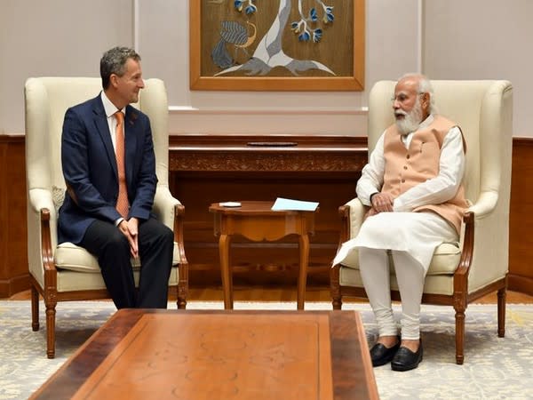 PM Modi meets CEO of Quacquarelli Symonds
