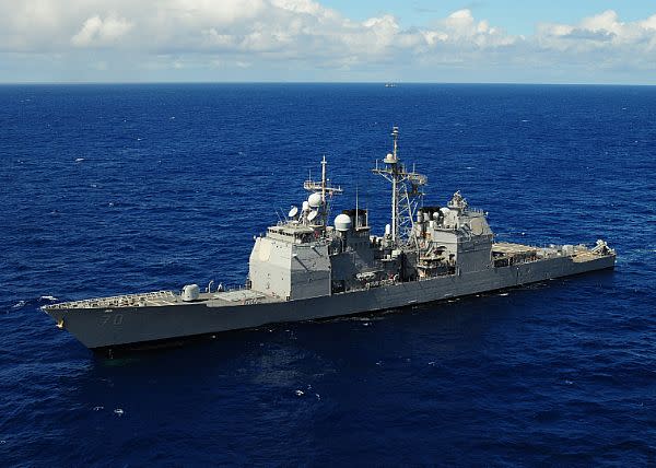 USS Lake Erie (CG 70) cruises through the Pacific Ocean during Rim of Pacific