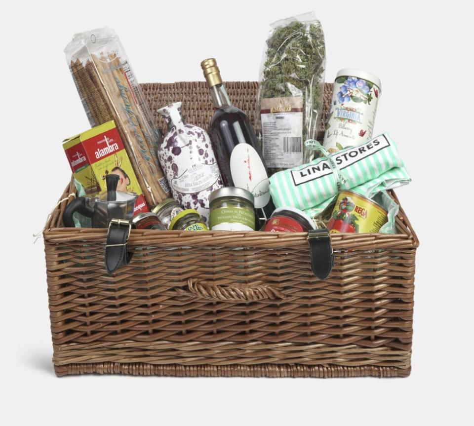 soho home hamper