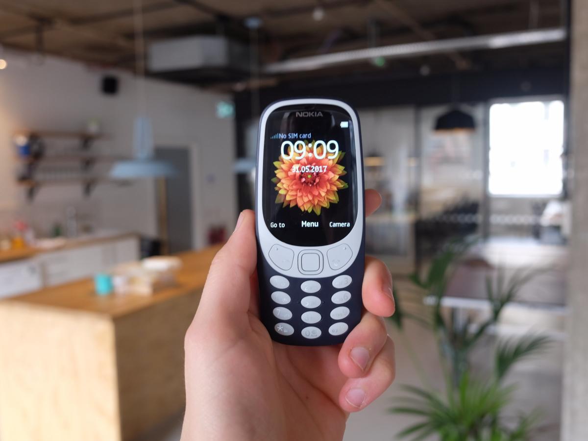 We Drop Tested the 'Indestructible' Old Nokia 3310